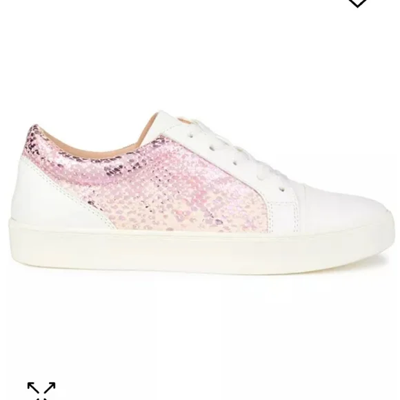 Journee Collection Lynz WIDE Sneakers Pink -9.5W - Picture 2 of 9